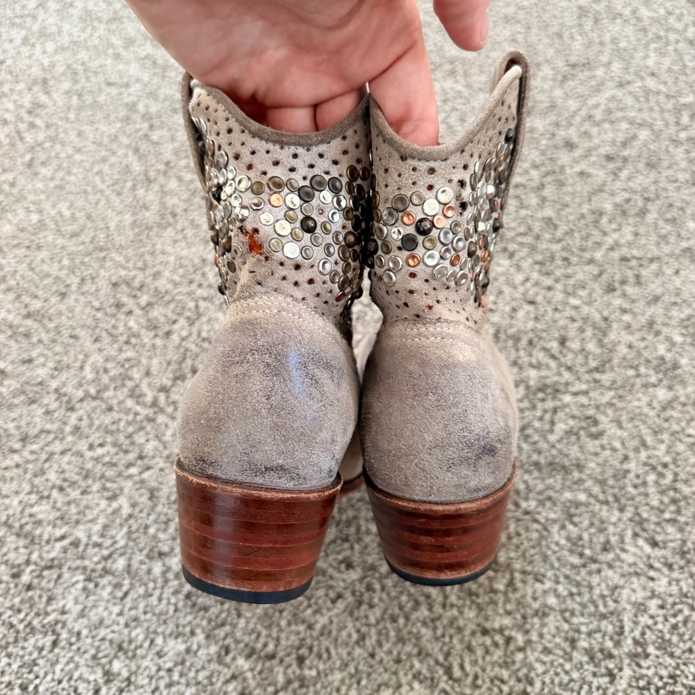 FRYE Deborah Studded Distressed Cream Leather Short Boot Women's Size 8M 77862 - Picture 7 of 8